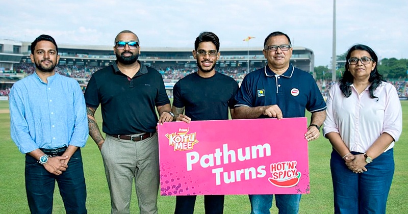 पथुम निस्संका गरम ‘एन’ मसालेदार बनते