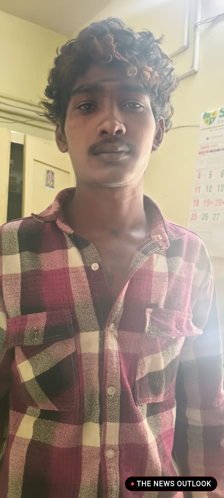 தோட்டத்துல காப்பர் வயரை அப்பட்டமா திருடிய கூத்து: மாட்டிக்கிட்ட ரெண்டு பேர்! - 2