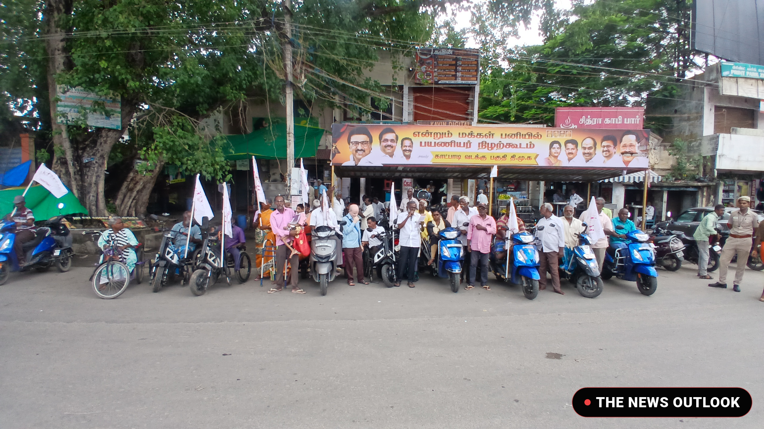 மாற்றுத்திறனாளிகள் இலவச பேருந்து பயண அரசாணை கோரி கண்டன ஆர்ப்பாட்டம்! - 1