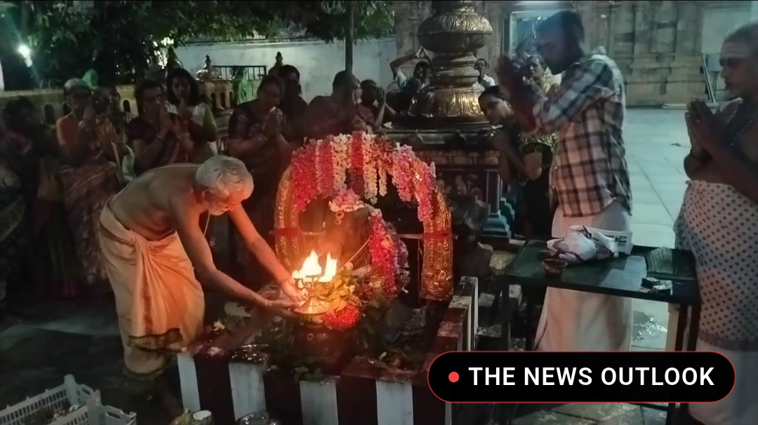 ஐப்பசி மாத பிரதோஷம்: குத்தாலம் உக்தவேதீஸ்வரர் கோயிலில் கோலாகலமாக நடைபெற்ற சிறப்பு வழிபாடு! - 2