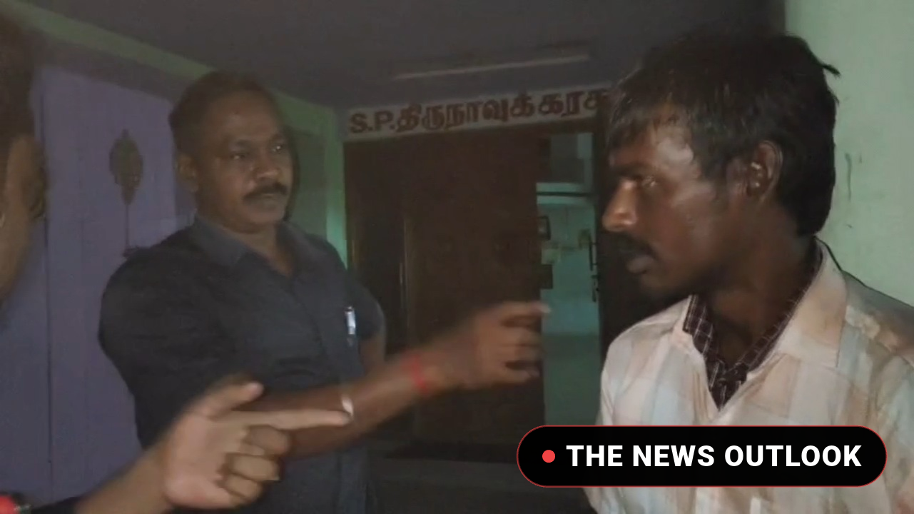 ராசிபுரம் அருகே மண்டபத்தில் இளைஞர் கட்டி வைப்பு
