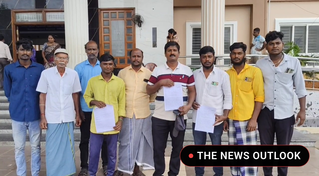20 ஏக்கர் சம்பா பயிர்கள் மழைநீரில் மூழ்கி சேதம் - ஆட்சியரிடம் விவசாயிகள் முறையீடு - 1