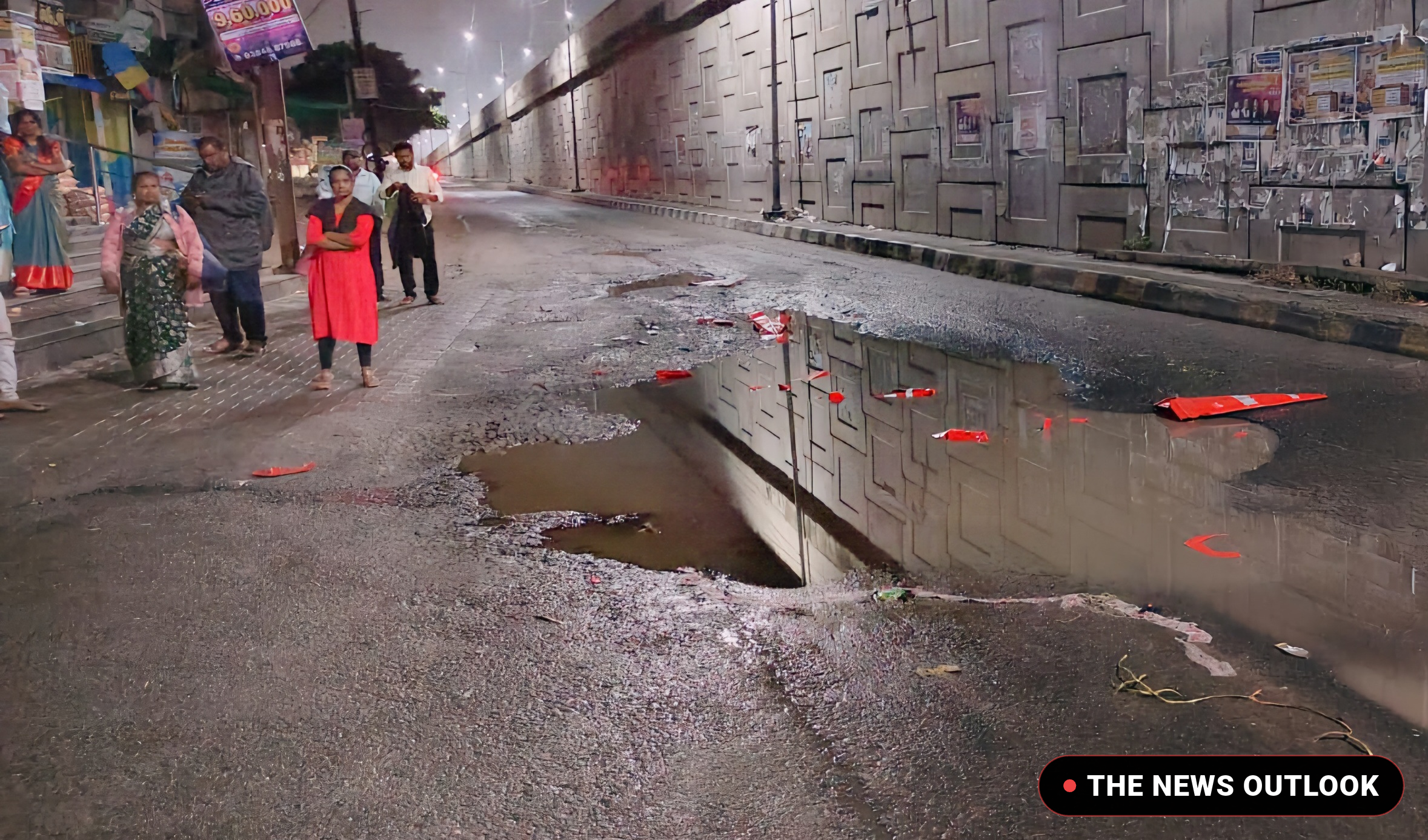 மாதனூர் - ஆம்பூர் சாலையில் பள்ளம்: வாகன ஓட்டிகள் அவதி! - 1