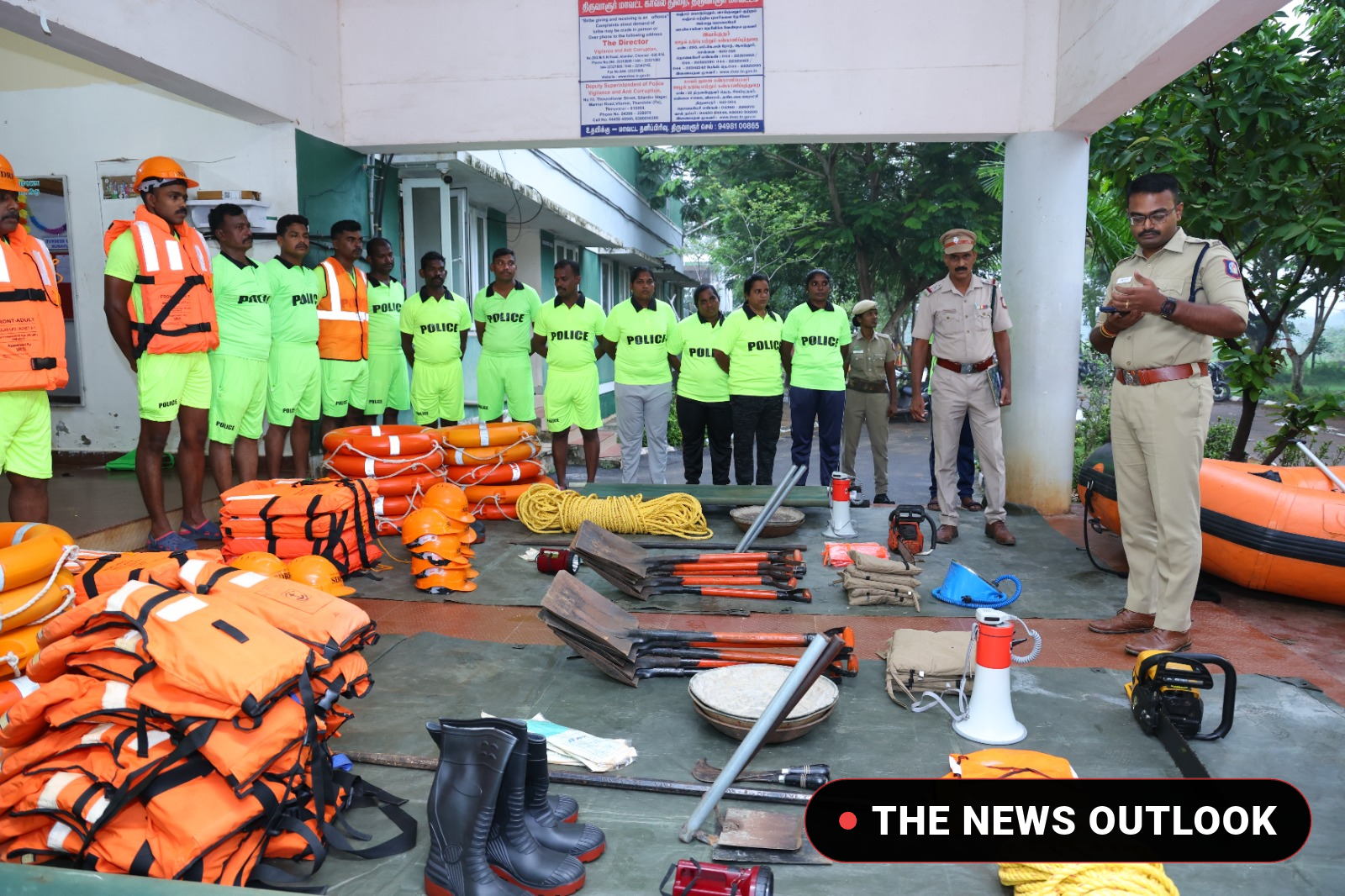 வடகிழக்கு பருவ மழையை எதிர்கொள்ள தயார் நிலையில் திருவாரூர் மாவட்ட காவல்துறை. - 1