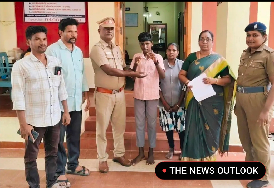 நேர்மைக்கு ஒரு எடுத்துக்காட்டு: சாலையில் கிடைத்த 2 பவுன் நகையை ஒப்படைத்த அரசுப் பள்ளி மாணவர்! - 4