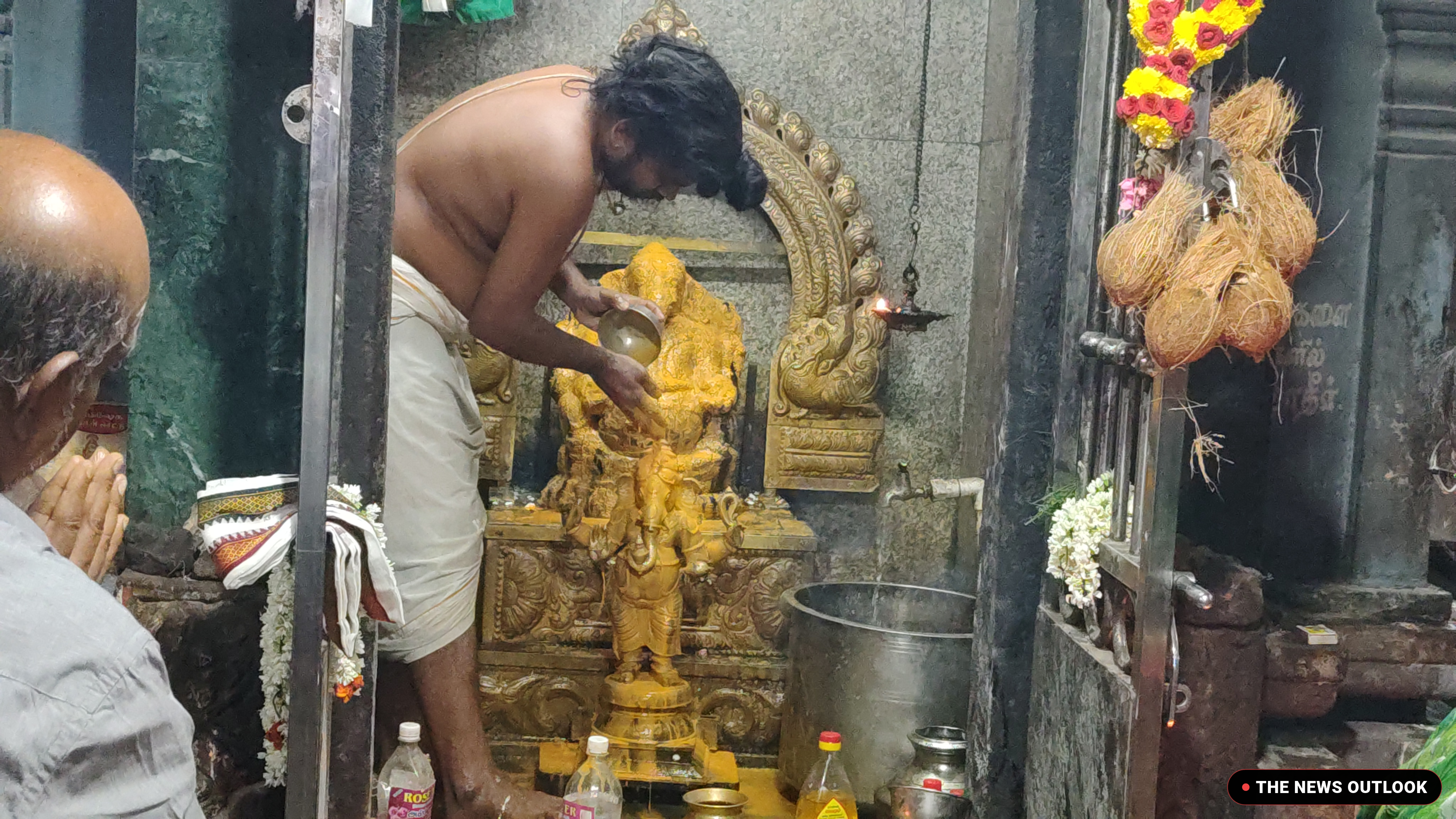 மயிலாடுதுறையில் உள்ள ஸ்ரீ ஓம் வரசித்தி விநாயகர் ஆலயத்தில் சங்கடஹர சதுர்த்தி விழா திரளான பக்தர்கள் சாமி தரிசனம் :- - 8