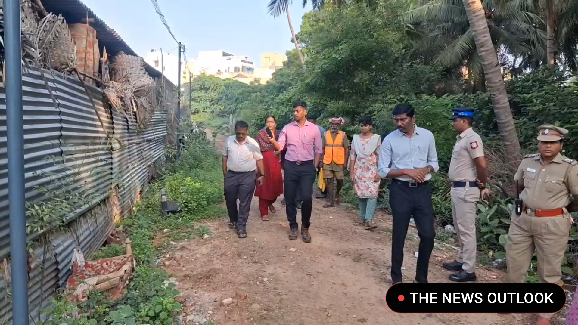 கரூரில் அனுமதியின்றி செயல்பட்ட 2 சாயப்பட்டறைகள் இடிப்பு: மாசுக்கட்டுப்பாட்டு வாரியம் அதிரடி - 3