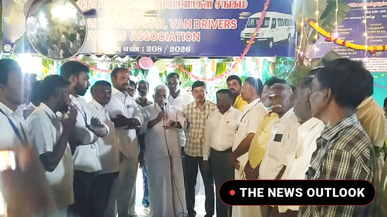 வால்பாறையில் மத நல்லிணக்கத்துடன் நடைபெற்ற டூரிஸ்ட் கார் உரிமையாளர்கள் சங்க ஆயுத பூஜை