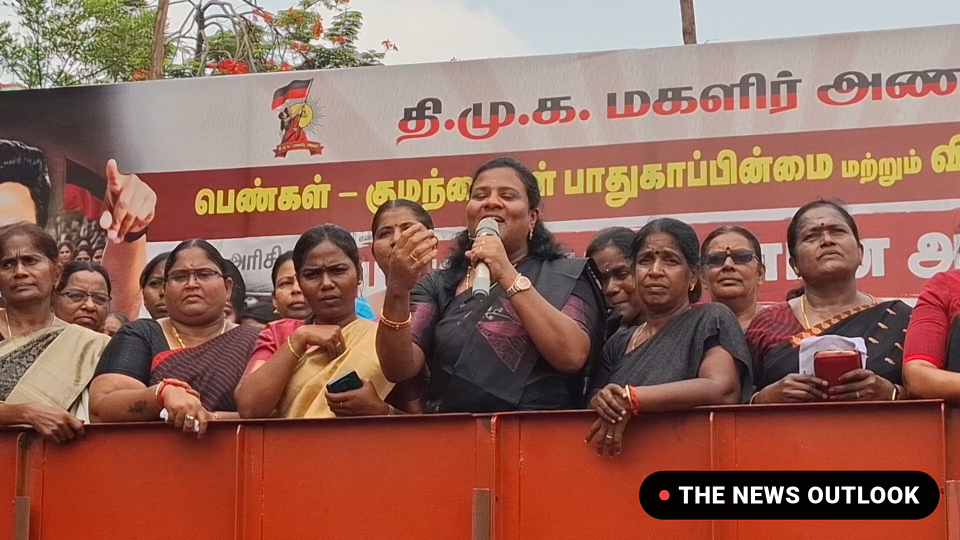 விலைவாசி உயர்வு, சட்டம்-ஒழுங்கு பாதிப்பு: கொதித்தெழுந்த திமுக மகளிர் அணி!