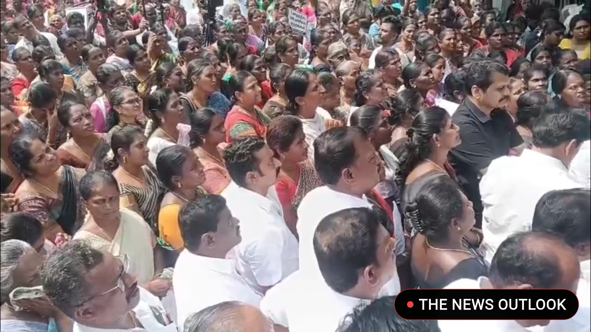 செந்தில்பாலாஜி தலைமையில் கரூரில் திரண்ட 300+ திமுகவினர்: பரபரப்பான கண்டன ஆர்ப்பாட்டம்! - 3