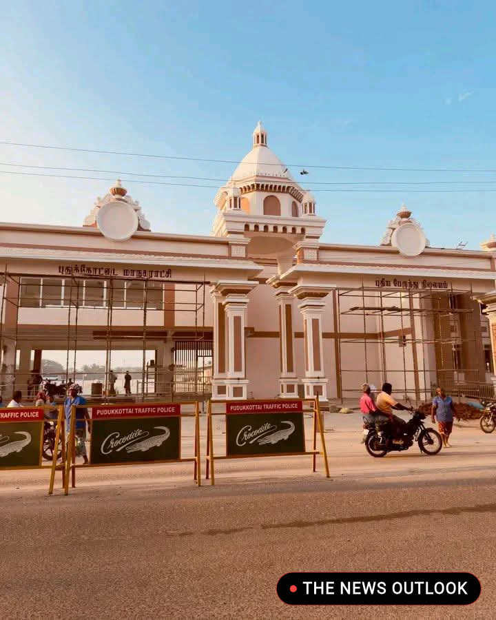 மாணவர்களின் எதிர்காலத்தை விட திறப்பு விழா முக்கியமானதா? வேல்முருகன் கேள்வி - 4