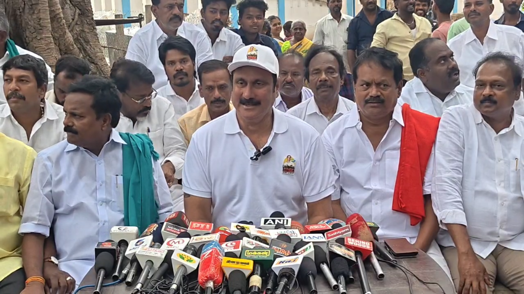 தமிழ்நாட்டு மக்கள் எங்களுக்கு 40 எம்பிகள் கொடுத்திருந்தால் நாங்கள் மேகதாது திட்டத்தை தடுத்து நிறுத்தி இருப்போம் - கல்லணையில் அன்புமணி ராமதாஸ் பேட்டி