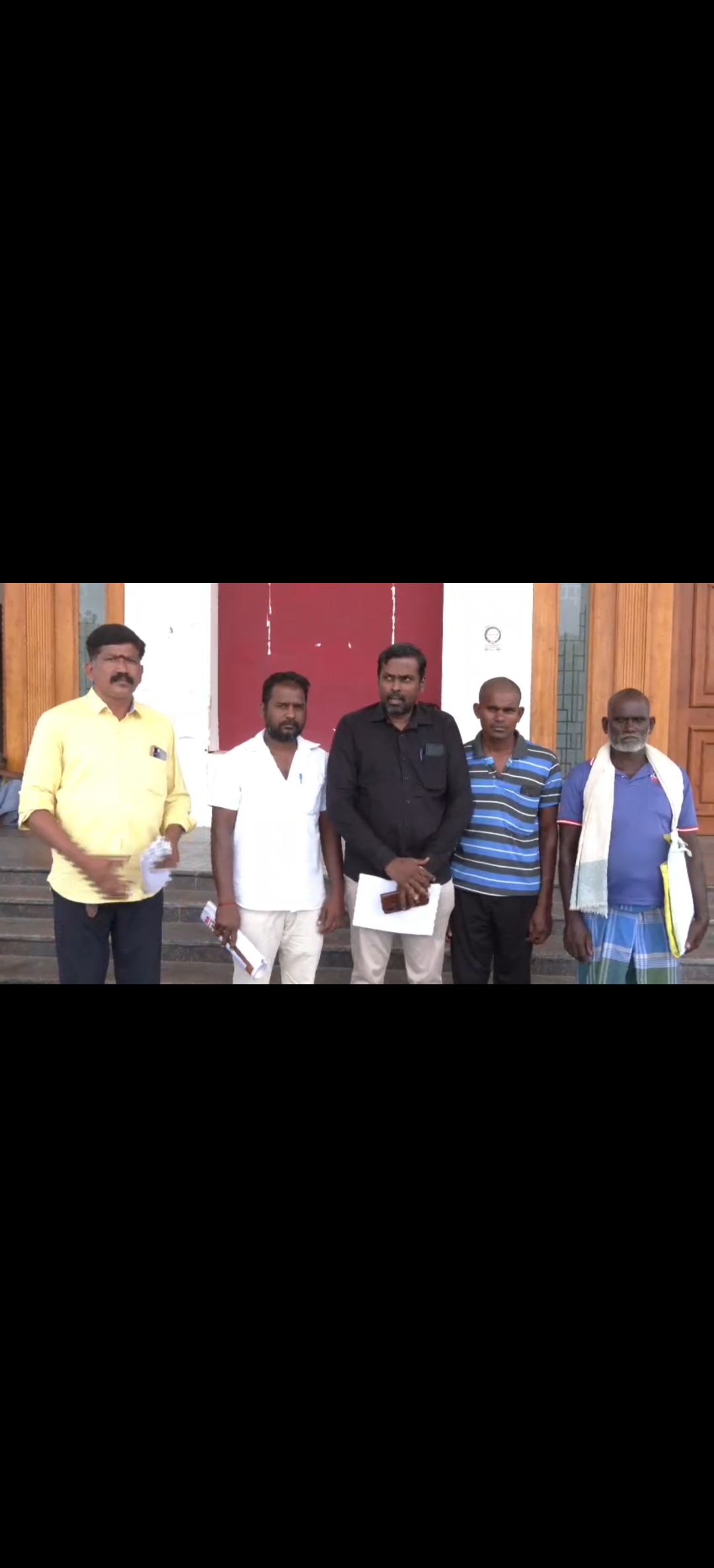 விருதுநகர்: விதிமீறல்களைக் கண்டித்து புதிய கல்குவாரிக்கு எதிராகக் கிராம மக்கள் போராட்டம்; ஆட்சியரிடம் மனு