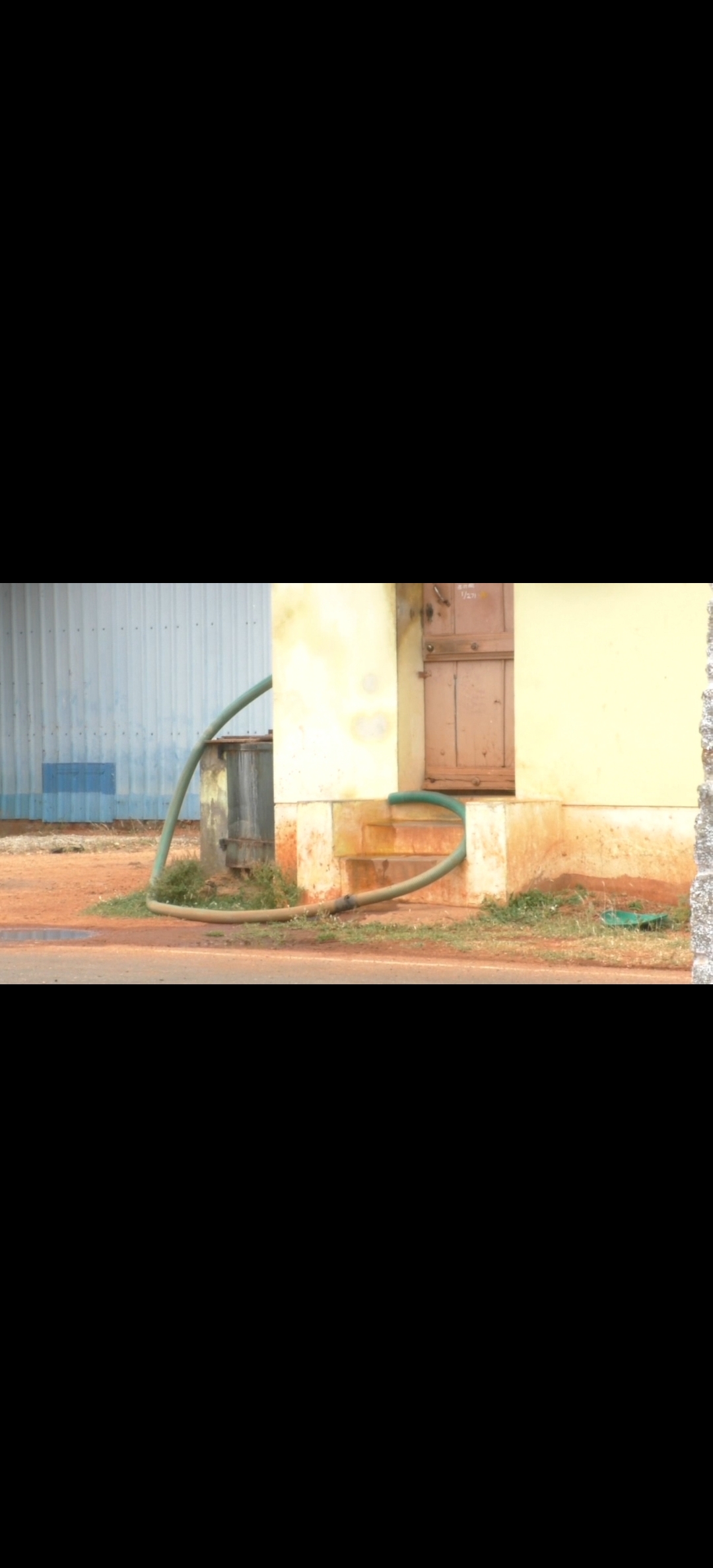 ஸ்ரீவில்லிபுத்தூர் அருகே சட்டவிரோத நிலத்தடி நீர் விற்பனை: நடவடிக்கை எடுக்க சமூக ஆர்வலர் வலியுறுத்தல்