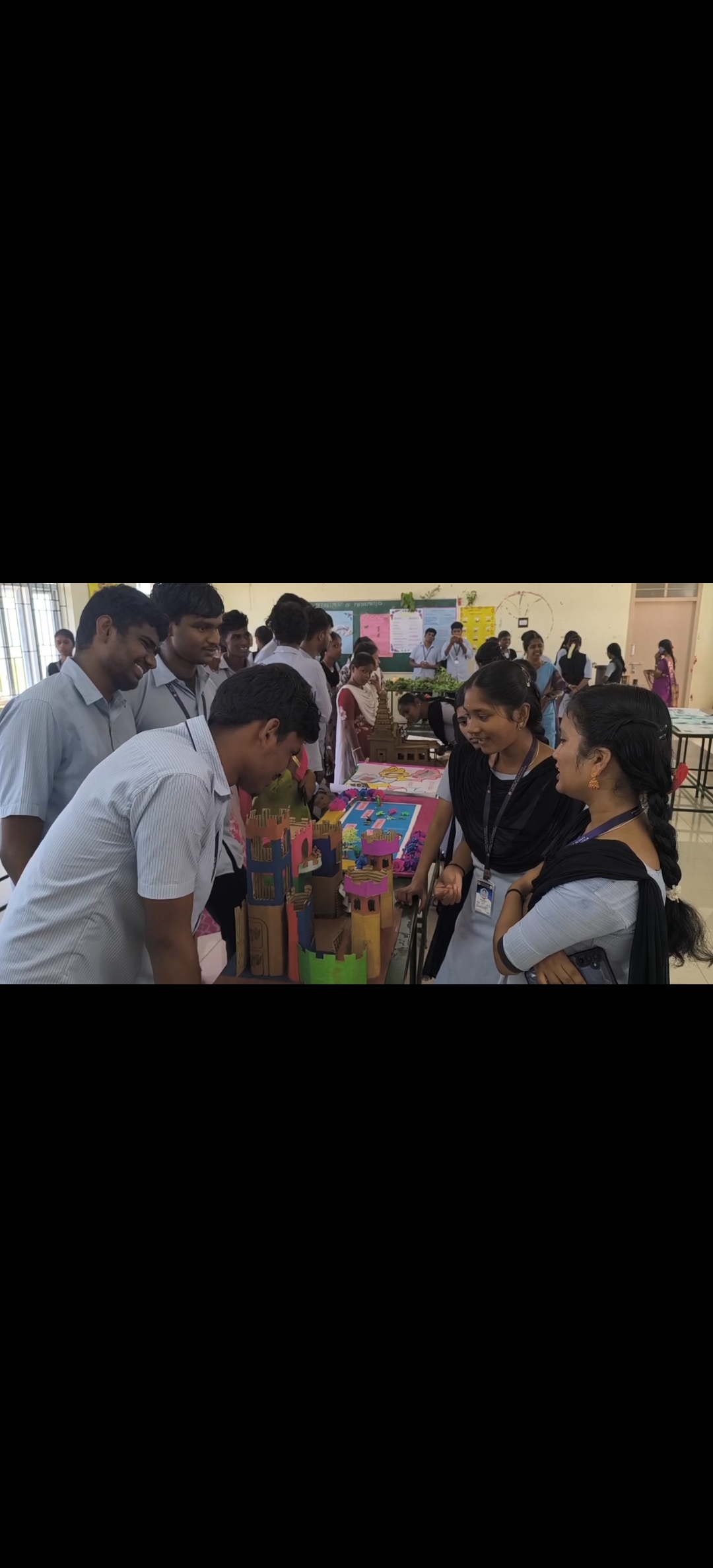 ஸ்ரீவில்லிபுத்தூர் அரசு கல்லூரியில் தமிழர் வாழ்வியல் குறித்த பண்பாட்டு மரபு கண்காட்சி நடைபெற்றது.