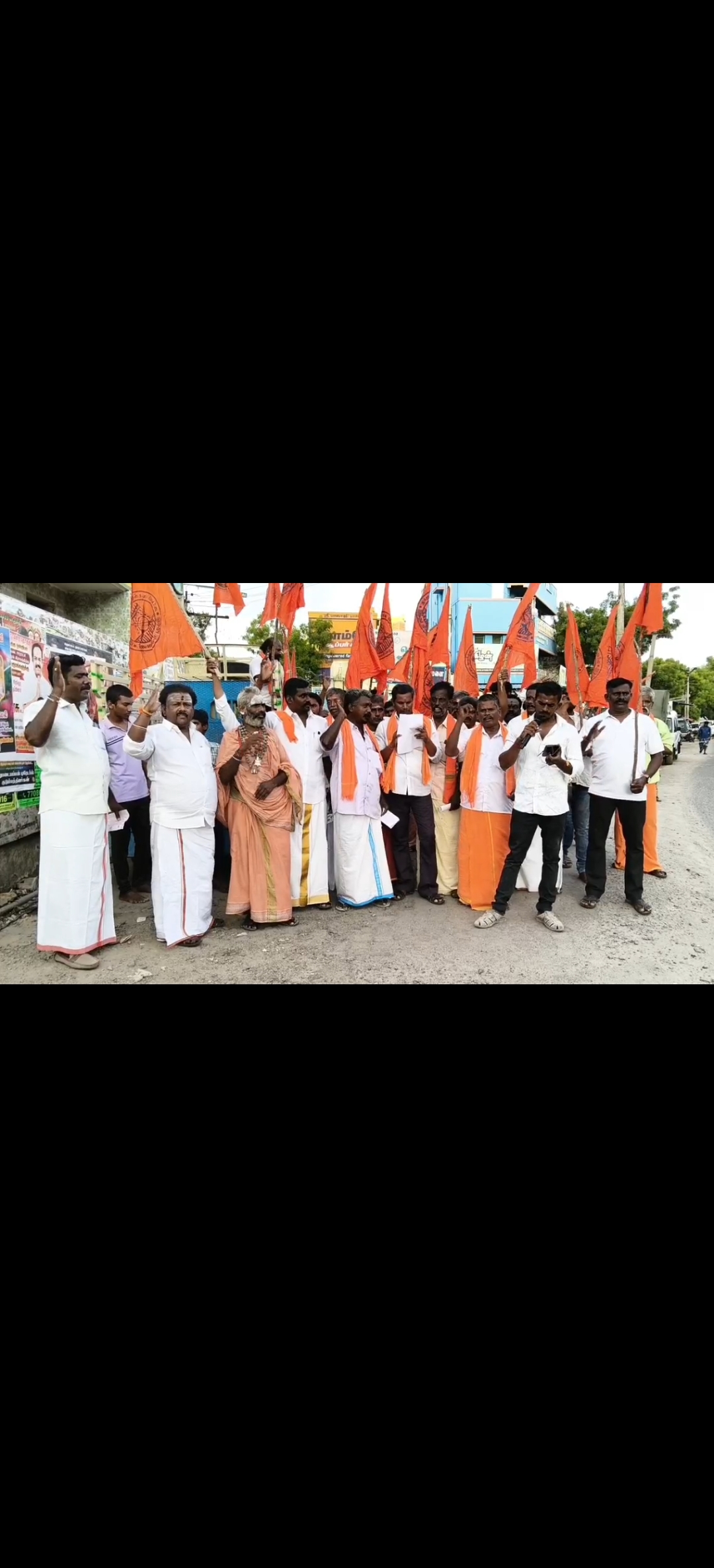 விருதுநகர் மாவட்டம் திருச்சுழி நகர்ப் பகுதியில் இந்து முன்னணி சார்பில் இந்து சமய அறநிலையத்துறையைக் கண்டித்து கண்டன ஆர்ப்பாட்டம்