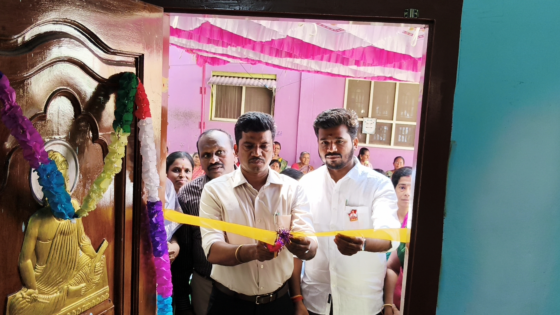 விருதுநகரில் ₹38 லட்சத்தில் 2 புதிய அங்கன்வாடி மையங்கள் திறப்பு: உற்சாகமாக வரவேற்ற மழலைகள்