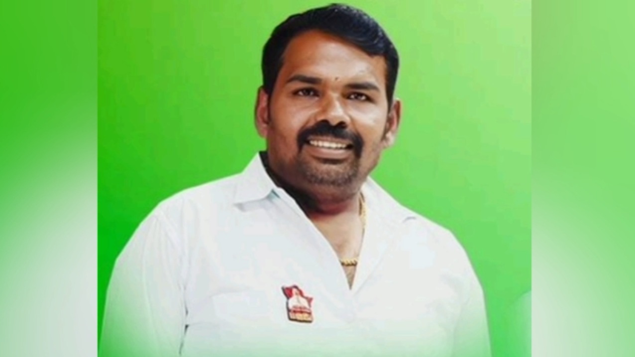 சட்டவிரோதமாக பட்டாசுகள் பதுக்கல்? தவெக நிர்வாகி உள்பட 2 பேர் கைது – ரூ.4.30 லட்சம் பட்டாசுகள் பறிமுதல்