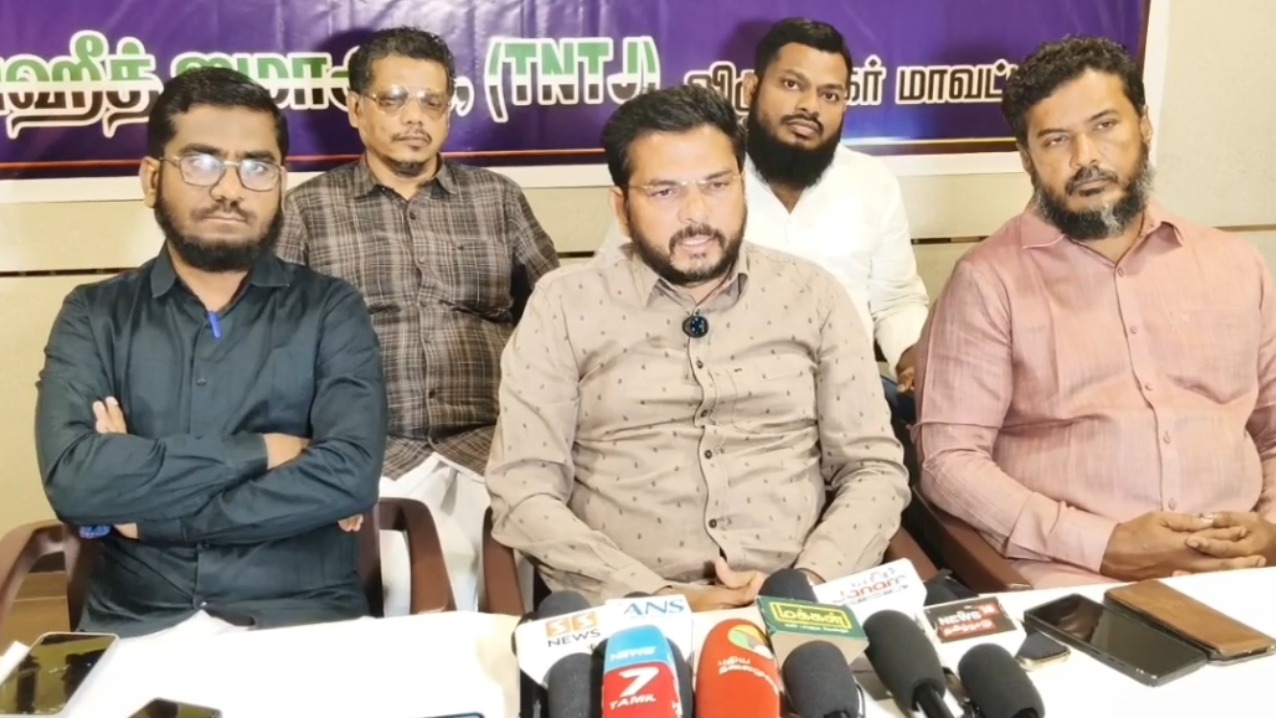 காவிரி விவகாரத்தில் இருந்து மக்களை திசைதிருப்பவே தொகுதி சீரமைப்பு அனைத்துக்கட்சி கூட்டம்: விருதுநகரில் தமிழ்நாடு தவ்ஹீத் ஜமாஅத் குற்றச்சாட்டு