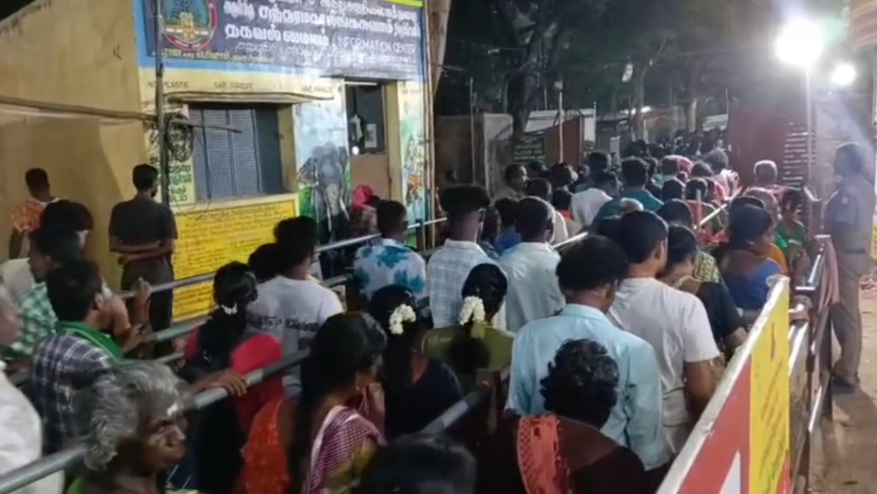 ஆடி அமாவாசை திருவிழாத் தொடக்கம்: பிரதோஷத்தை முன்னிட்டு திரண்ட ஆயிரக்கணக்கான பக்தர்கள்!