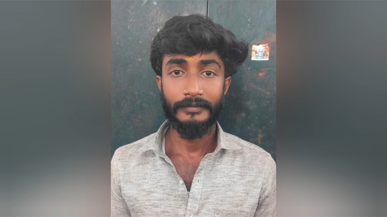 இணையதள நிதி மோசடி வழக்கு: தவெக மாவட்ட துணைச் செயலாளர் கைது – கட்சியிலிருந்து நீக்கம்!