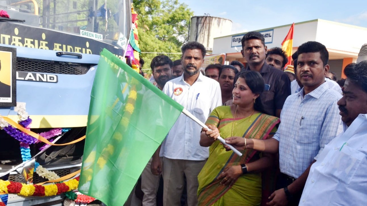 புதிய பேருந்து சேவை; அமைச்சர் ஜெகதீஸ்வரி தொடங்கி வைத்தார்!