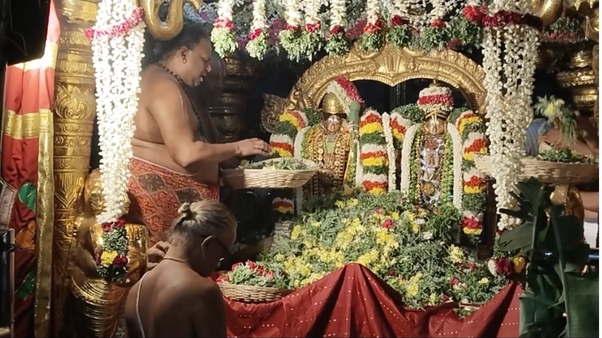 ஸ்ரீவில்லிபுத்தூர் ஆண்டாள் கோவிலில் கோலாகலமாக நடைபெற்ற புஷ்ப யாகம்!
