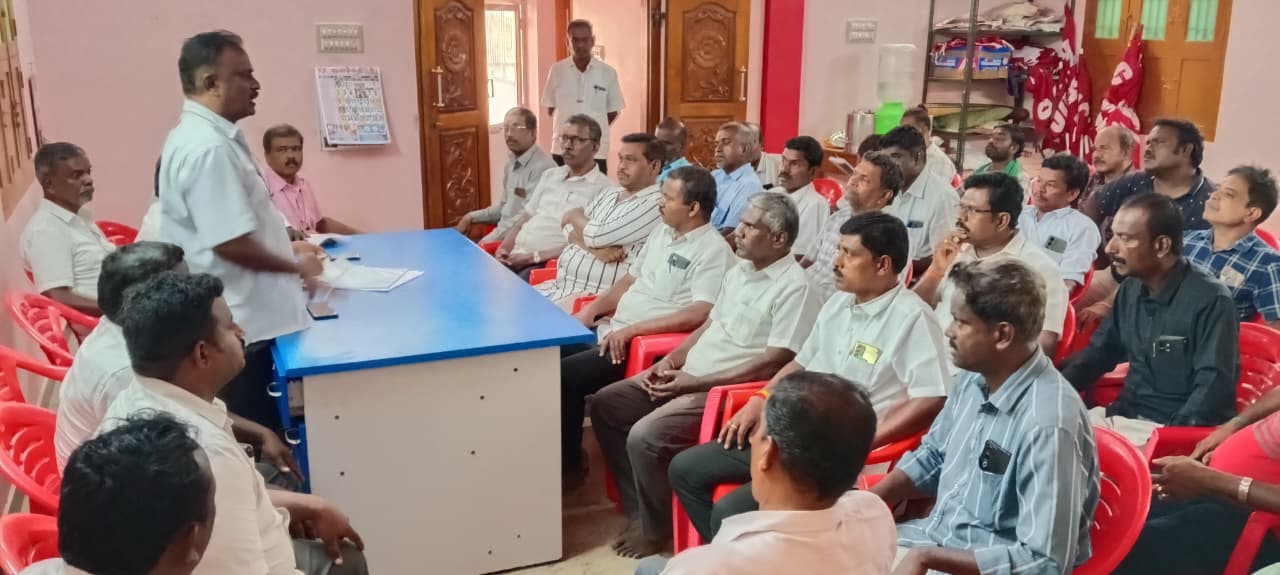 விருதுநகரில் அனைத்து தொழிற்சங்க கூட்டமைப்பு வேலைநிறுத்த ஆயத்தக் கூட்டம்