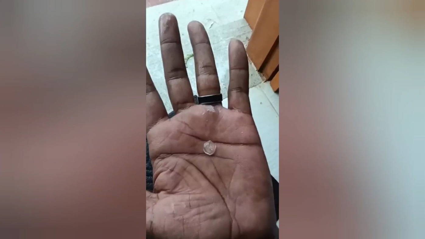 வெளுத்து வாங்கிய கனமழை – சீவலப்பேரியில் ஆலங்கட்டி மழை