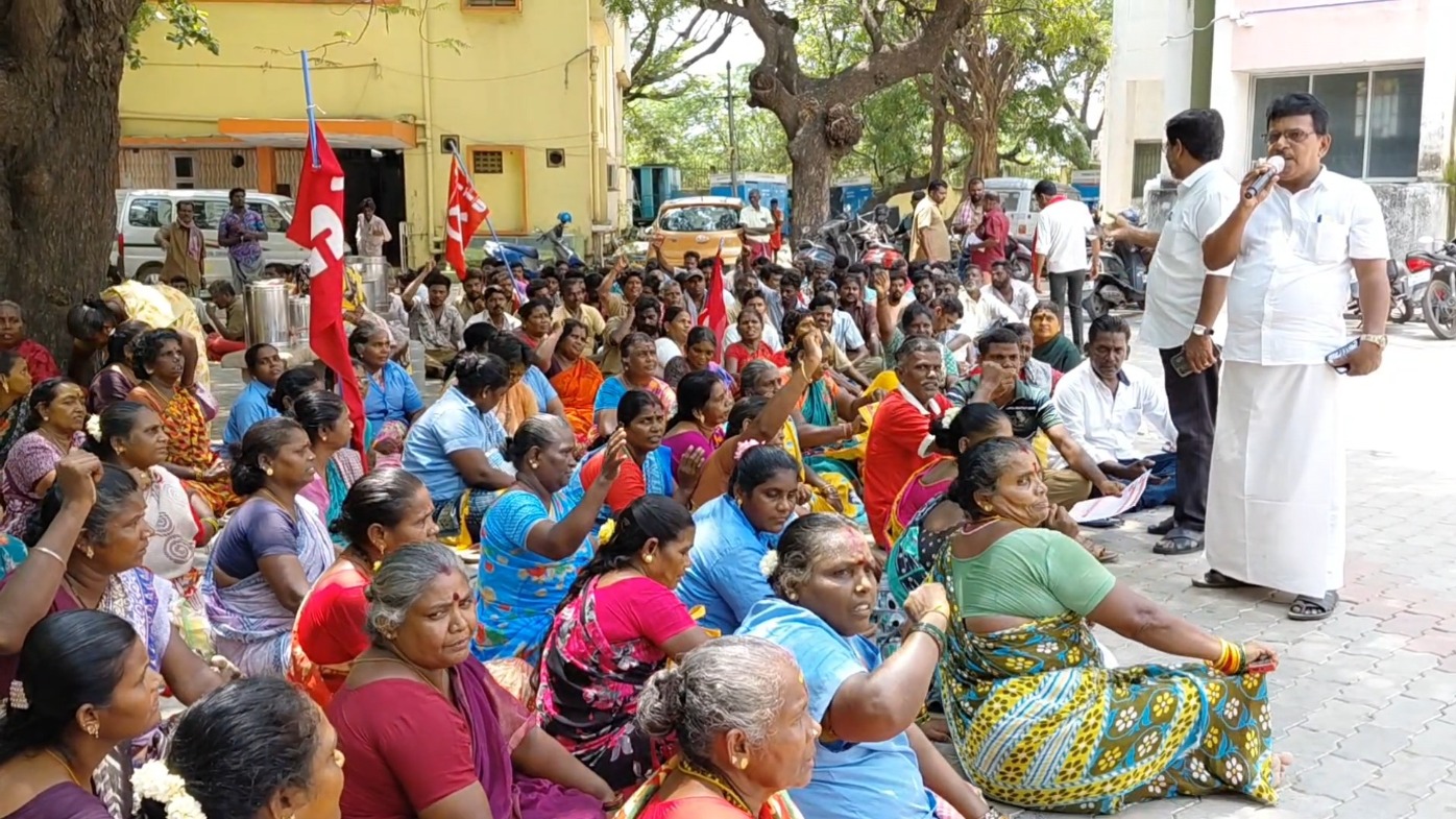 மாநகராட்சியில் தூய்மைப் பணியாளர்கள் 2-வது நாளாக காலவரையற்ற வேலைநிறுத்தம்!