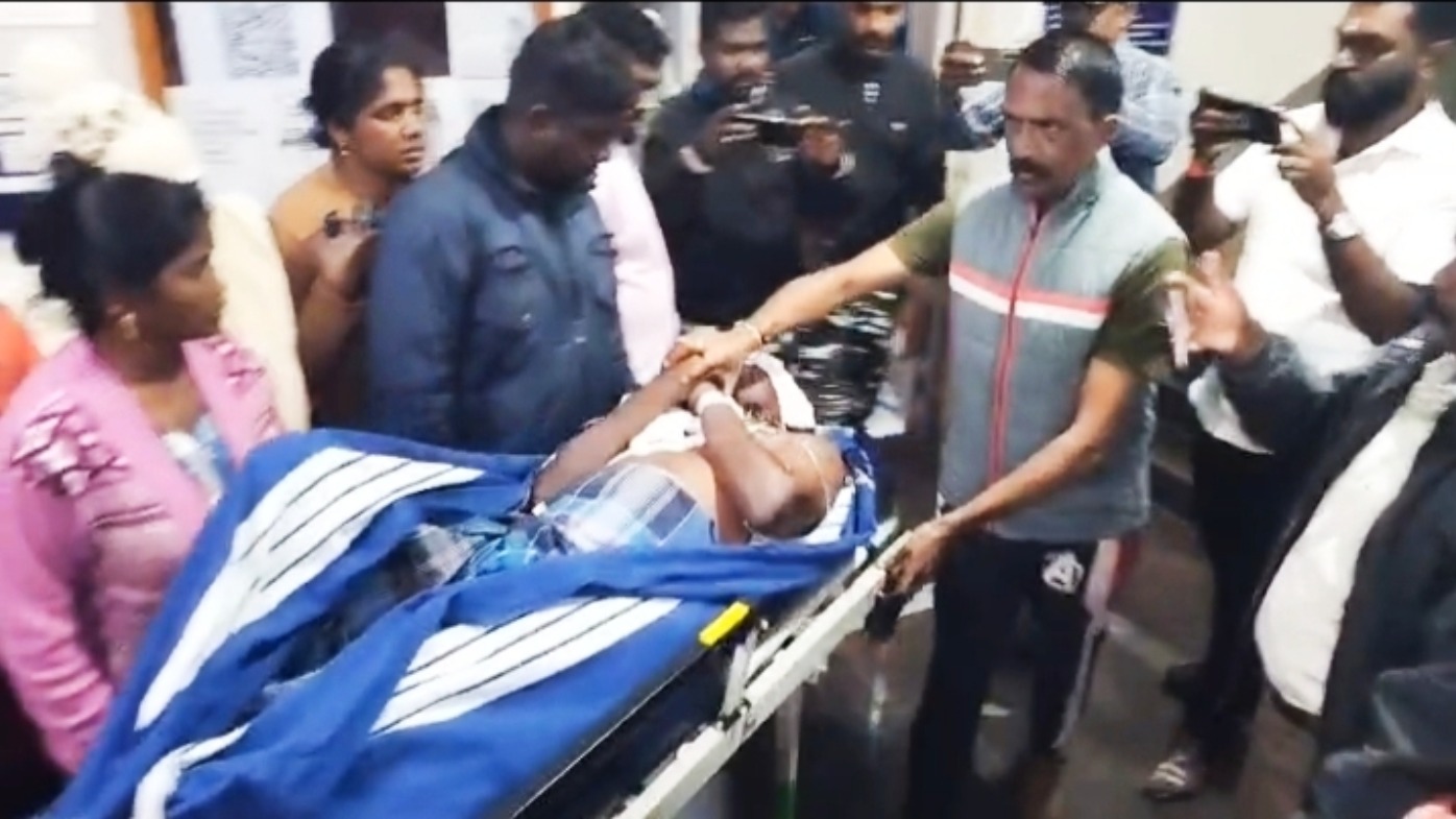 கரடி தாக்கி மேற்பார்வையாளர் படுகாயம்: தீவிர சிகிச்சை!