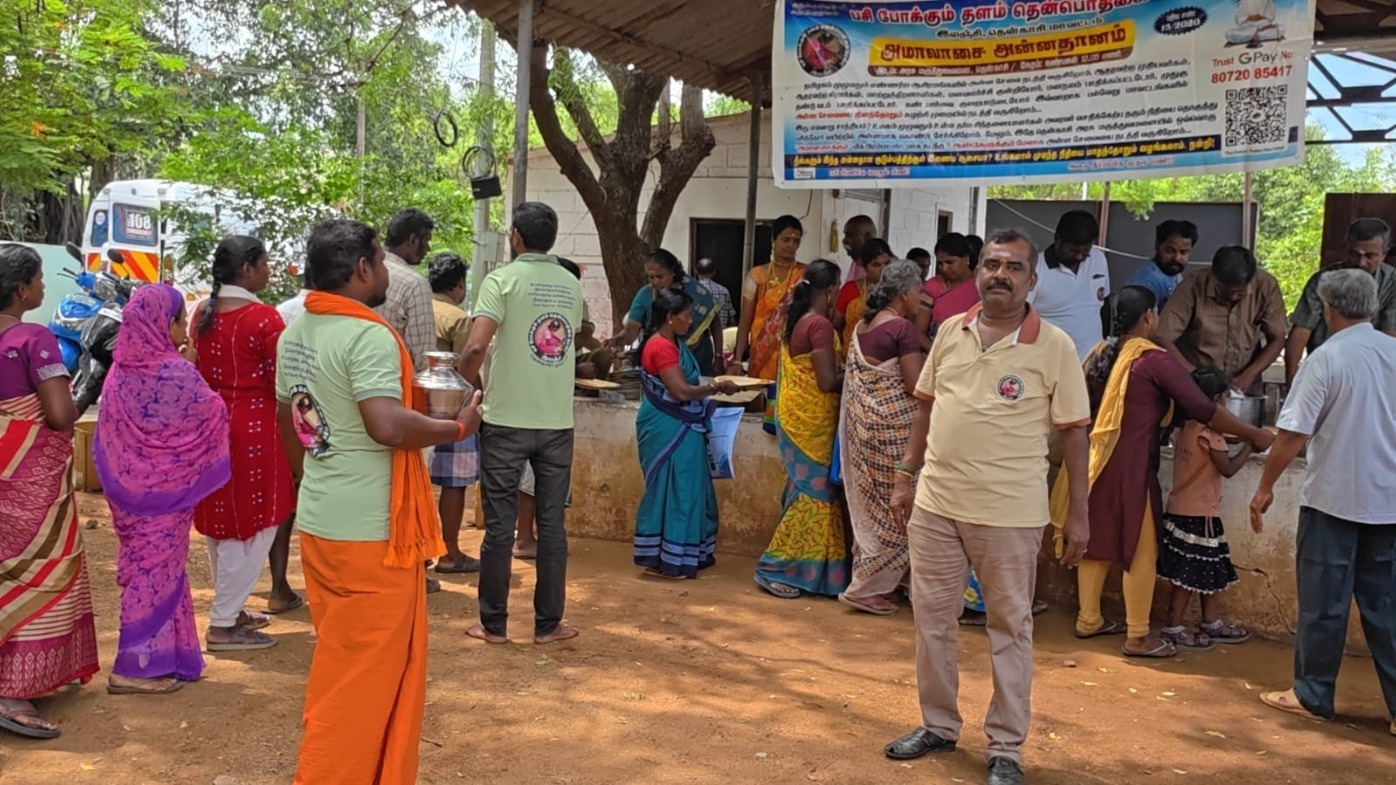 அரசு மருத்துவமனையில் 950 பேருக்கு அன்னதானம் வழங்கிய தென்பொதிகை டிரஸ்ட்!