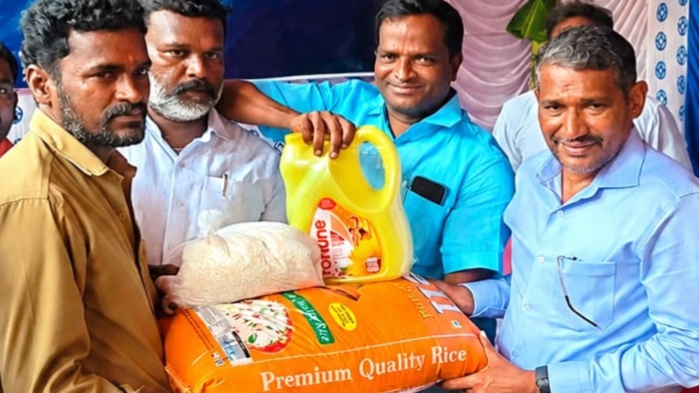 ஆட்டோ ஓட்டுநர்களின் வாழ்வாதாரத்தை உயர்த்தும் அரசின் நலத்திட்ட உதவிகள்!