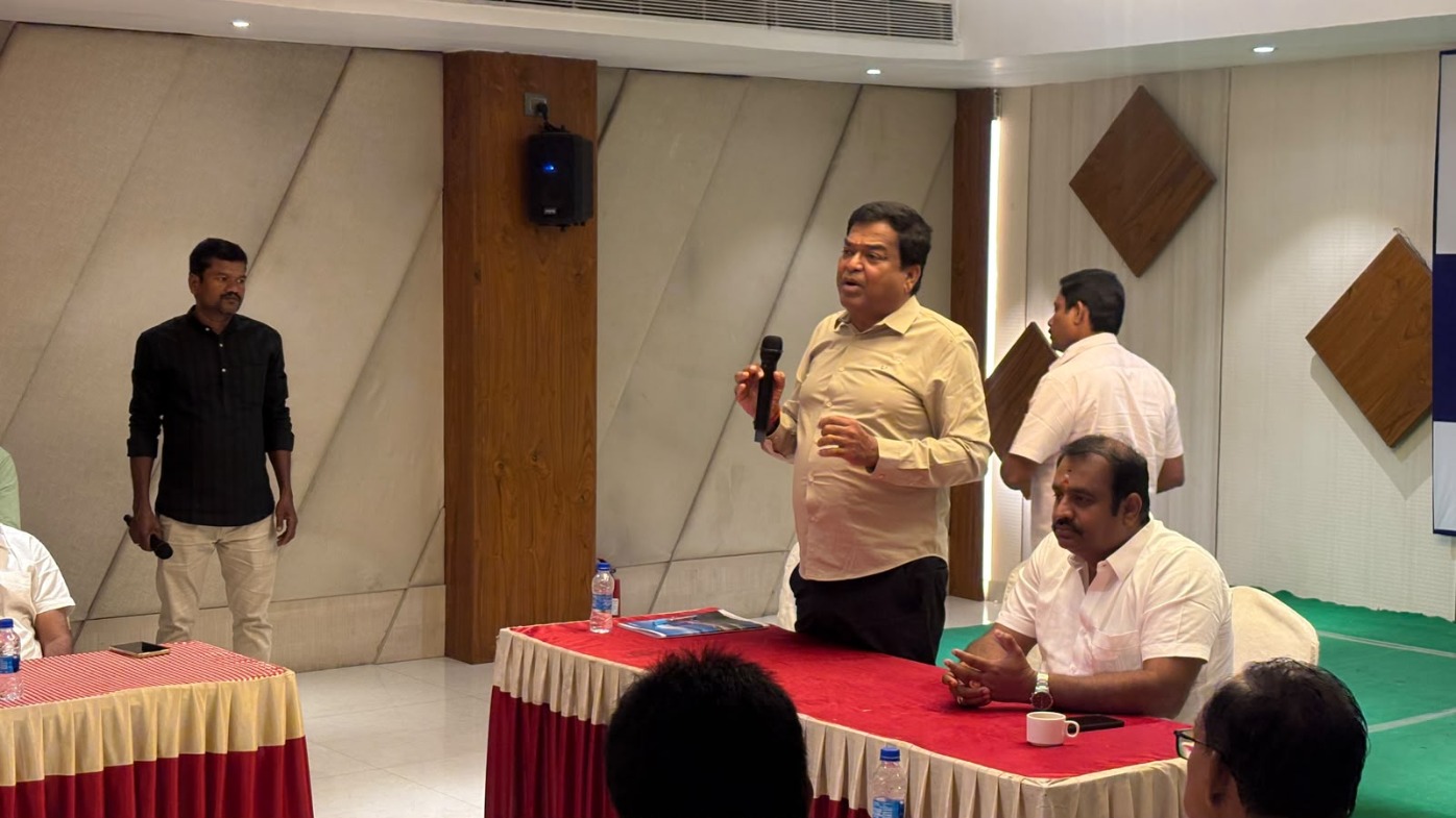 50% நிறுவனங்கள் மூடல்! திருப்பூரில் தீபாவளிக்குப் பின் வெடிக்கும் பின்னலாடைத் தொழிலாளர்களின் போராட்டம்!