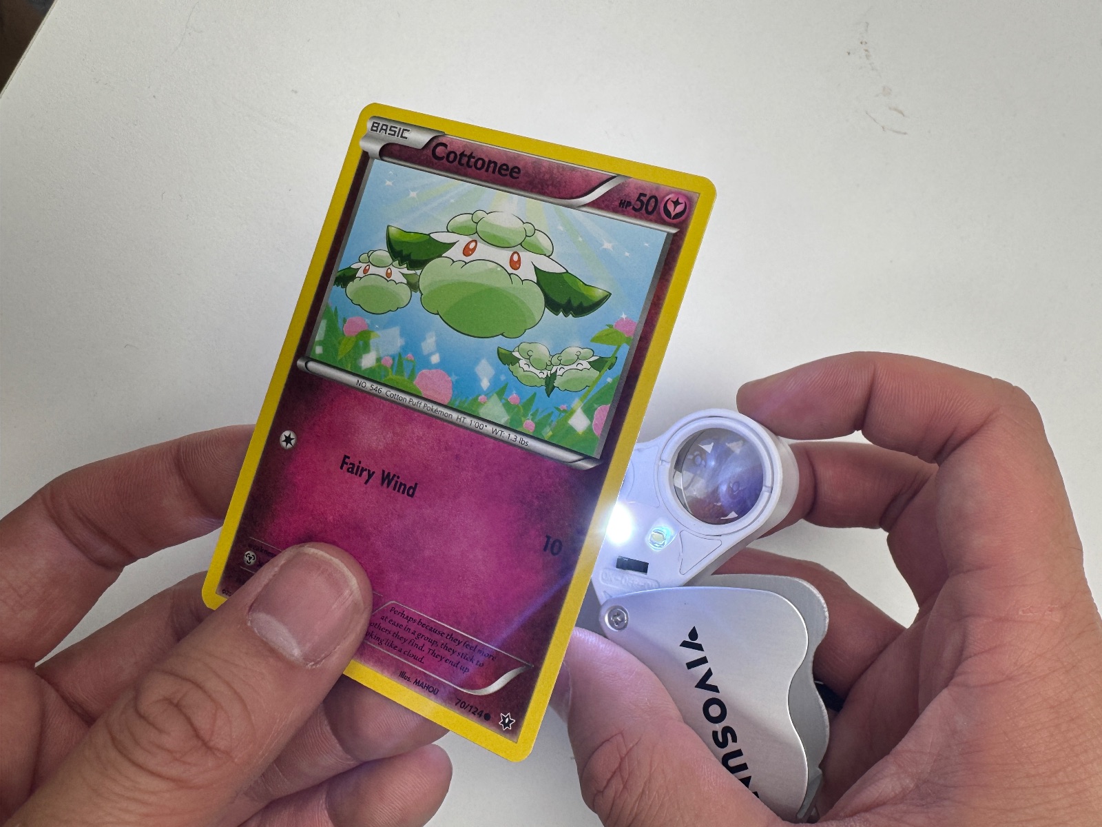 Image of How to Spot a Fake Pokémon Card in About Thirty Seconds ／ 偽物のポケモンカードを30秒ほどで見抜く方法 ／ 가짜 포켓몬 카드를 30초 만에 알아보는 법 ／ 大约三十秒看出一张假宝可梦卡