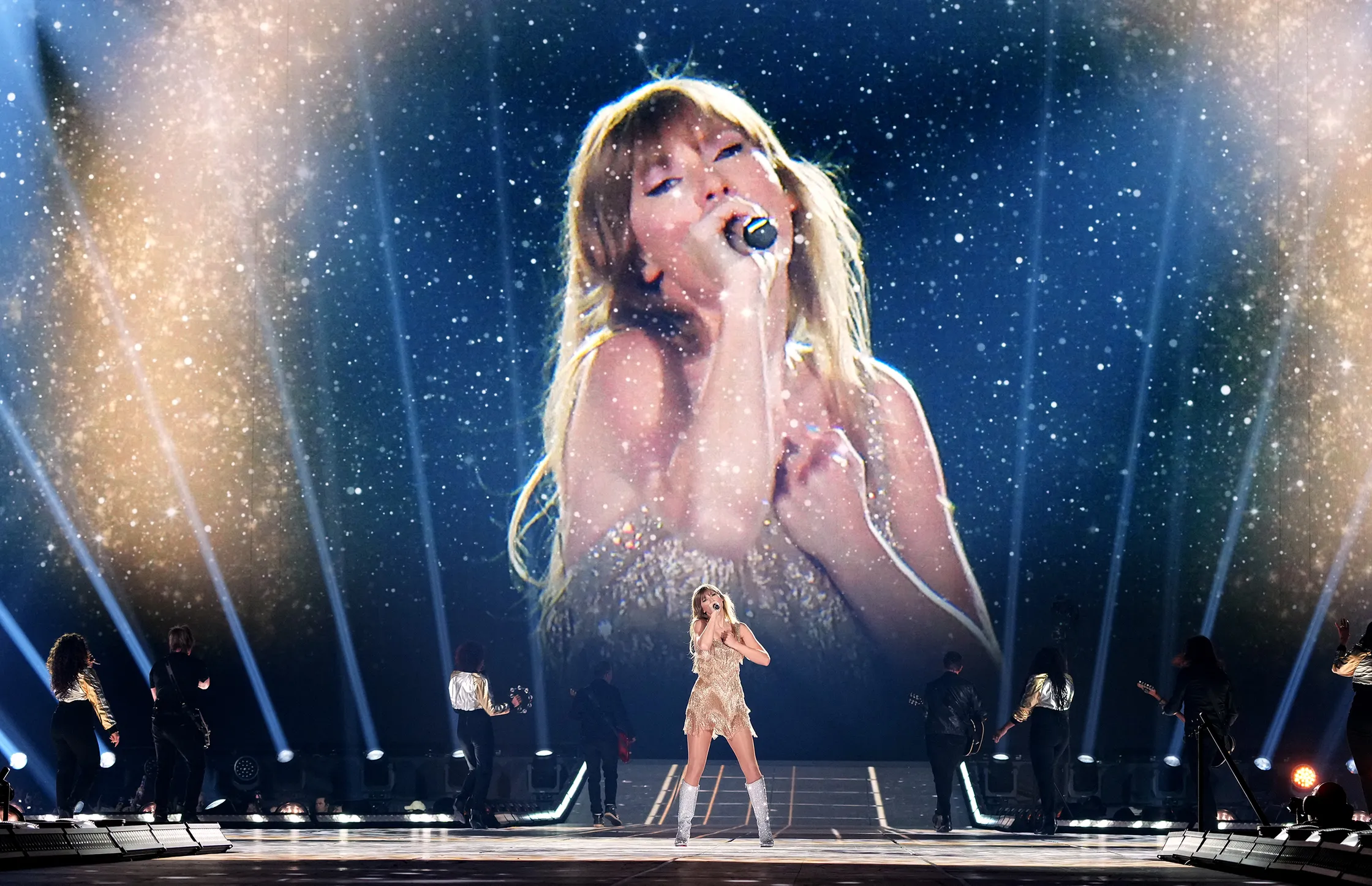 The Eras Tour: Why do we feel more understood by a stranger?