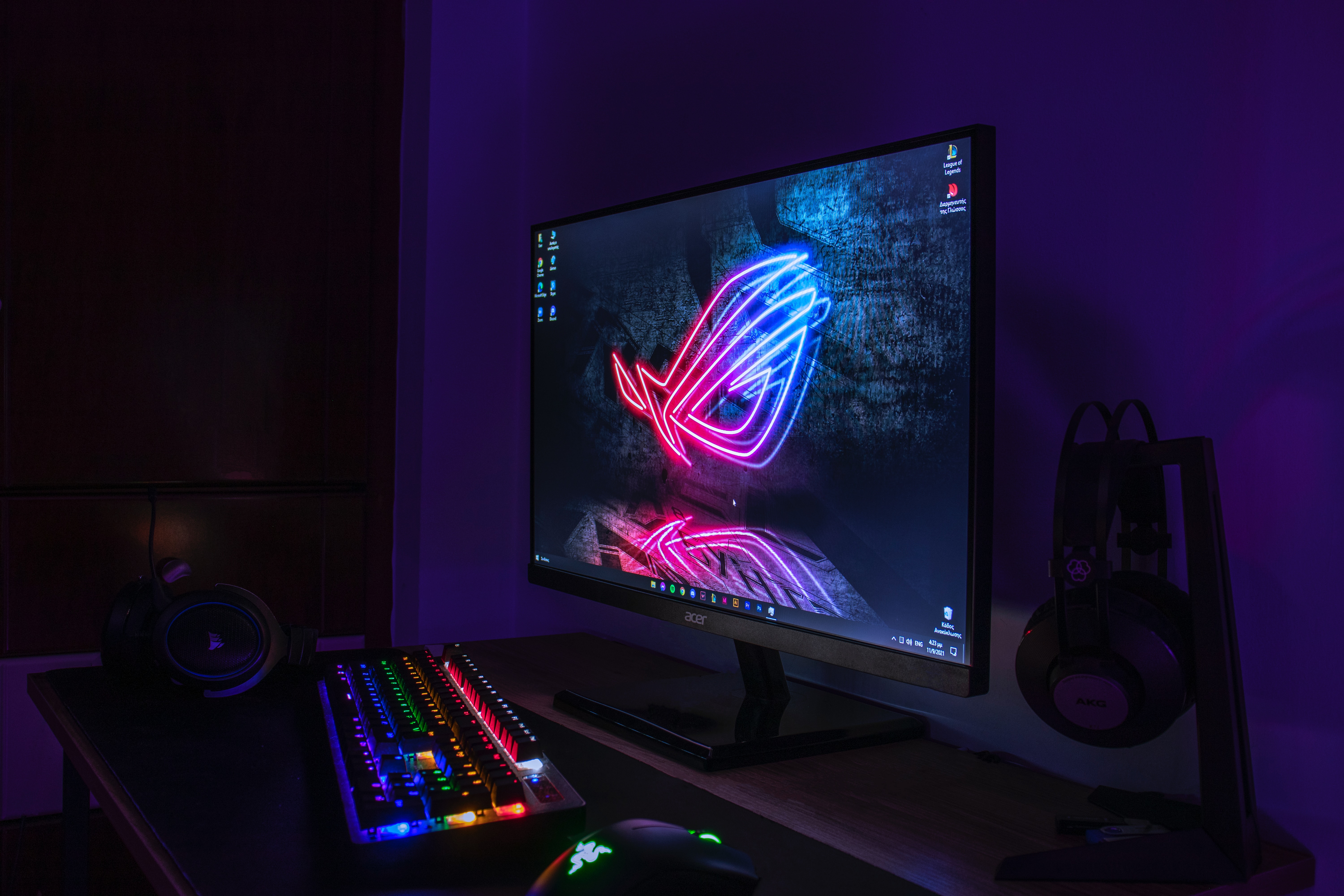 Personal Computer thumbnail 2