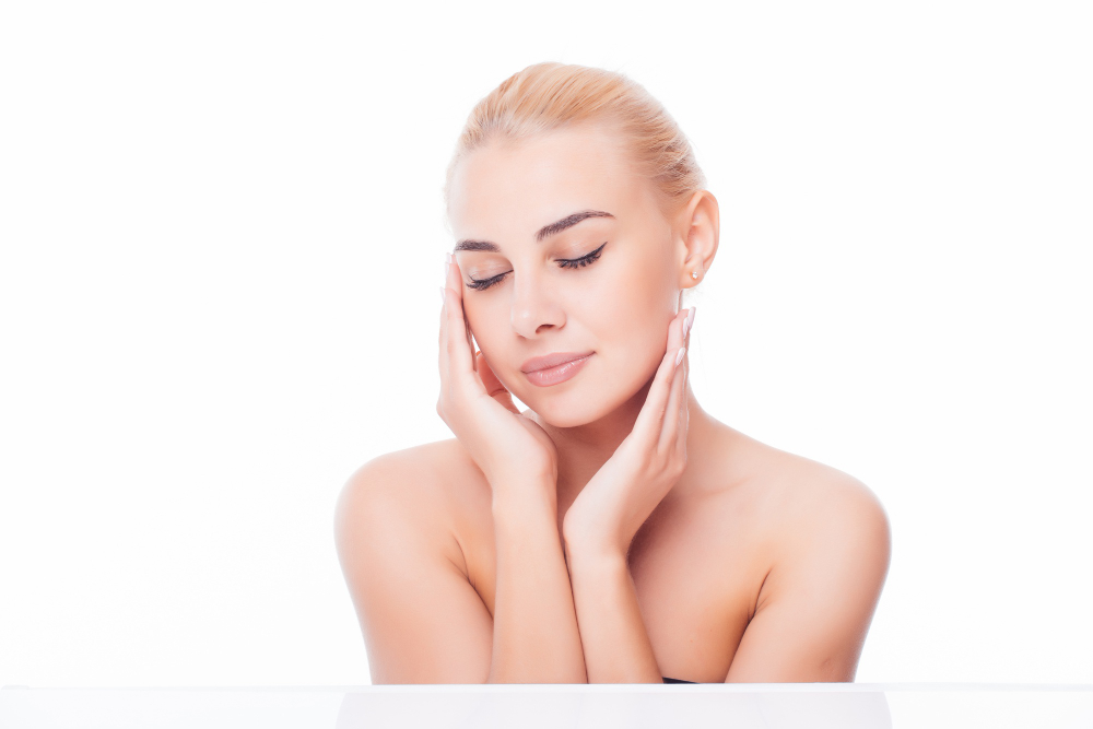 Best Facial for Glowing Skin in 2025: Expert Treatment Guide