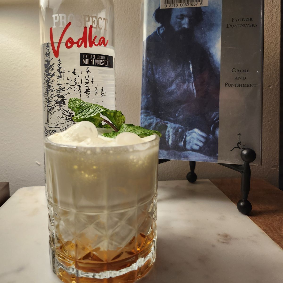 A minty take on a classic White Russian, featuring Prospect Vodka from Two Eagles Distillery! Thank you for the chance to try this vodka! Cheers!
