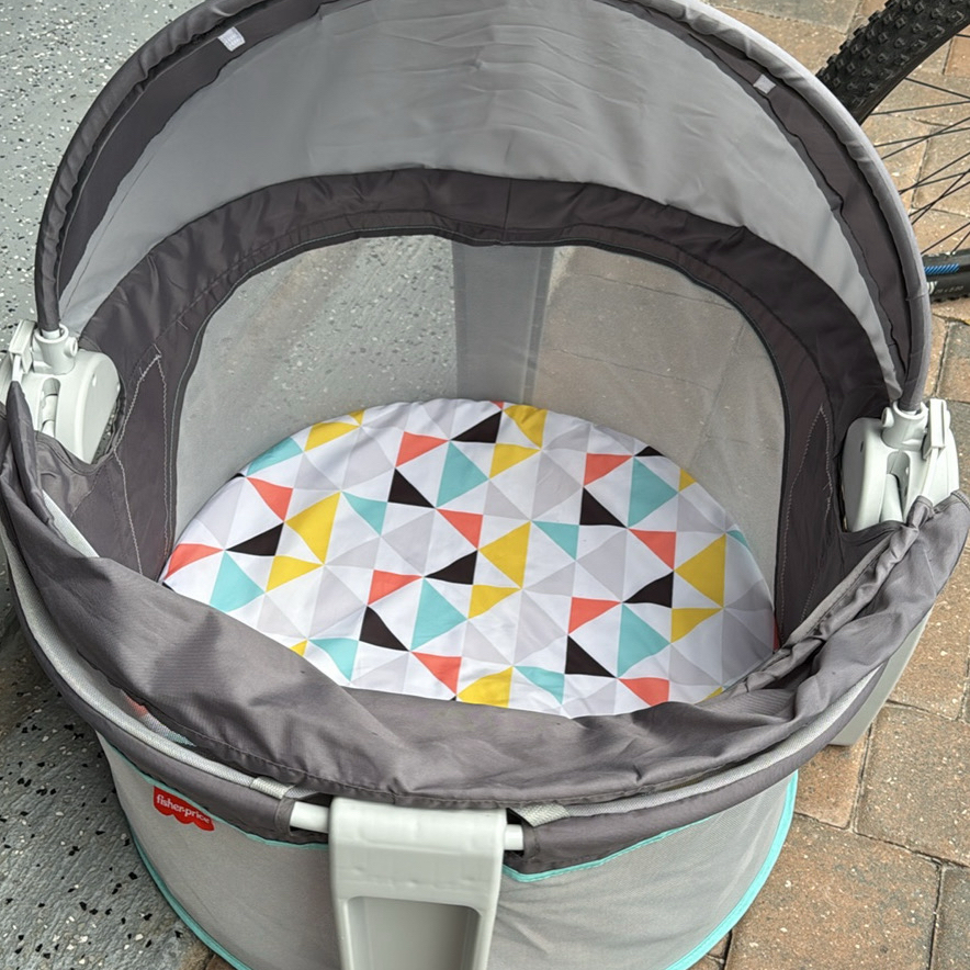 On-the-Go Baby Dome