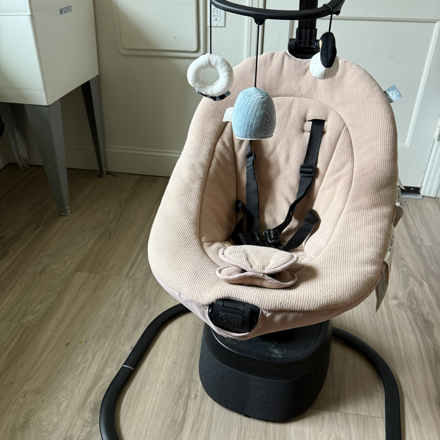 Digital baby swing 
