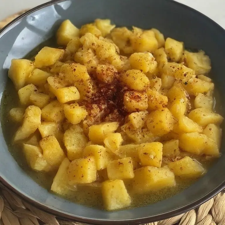 Közlenmiş Kırmızı Biber ve Patates Püresi