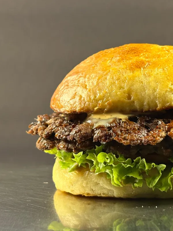 Double Smash Beef Cheeseburger — photo 3