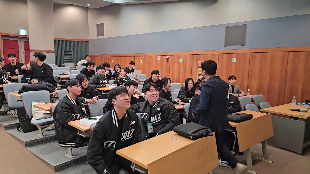 숨겨진 역량 발굴! KT 신입사원 맞춤형 팀빌딩 워크샵