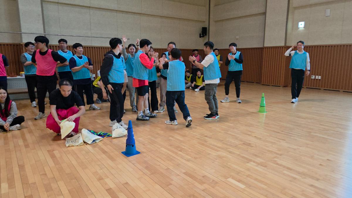 AI와 함께하는 특별한 팀빌딩 워크샵 후기 - AI 미션 트립: 팀원들과 함께 만드는 인생 여행 후기 대표 이미지