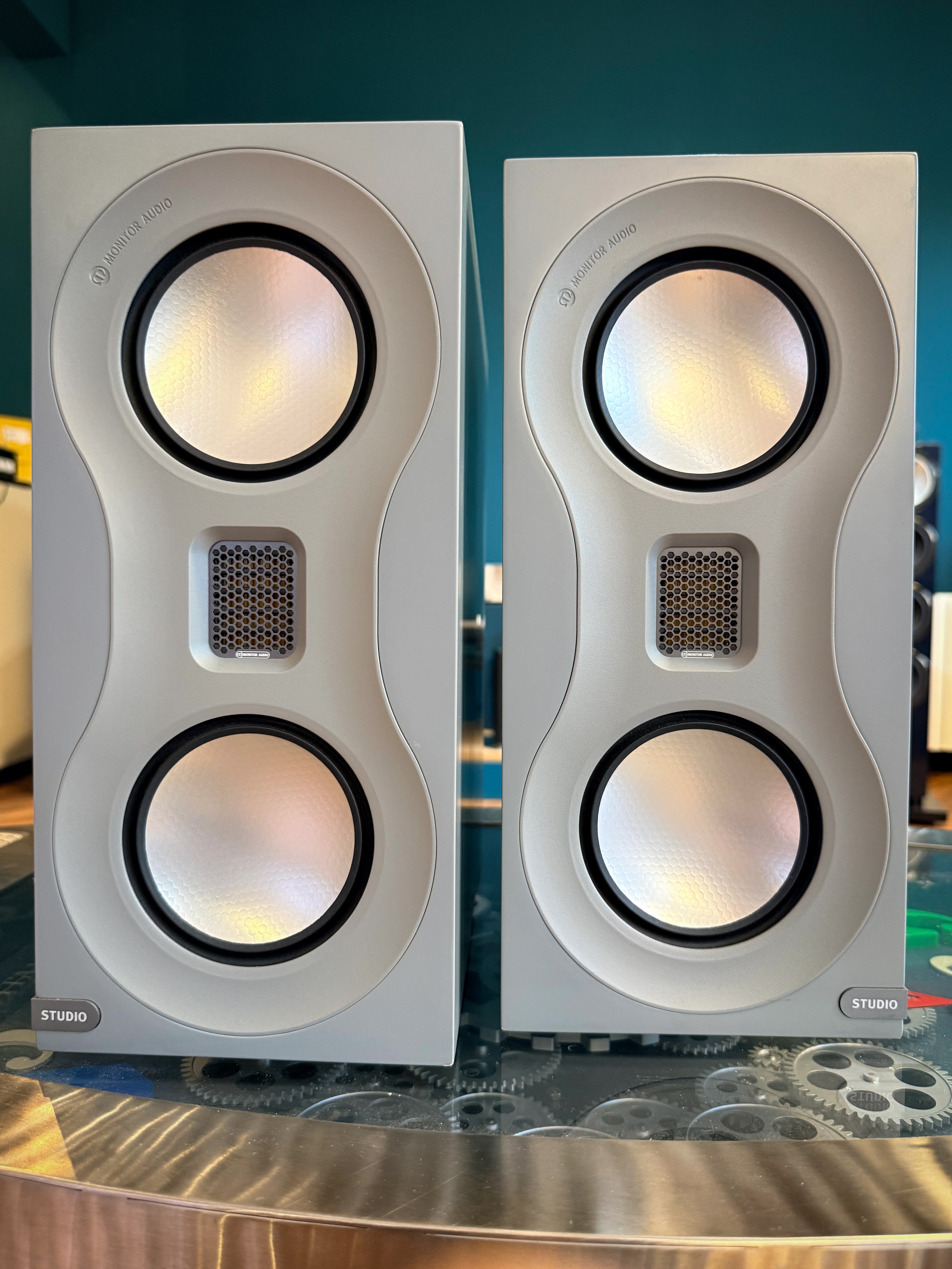 MONITOR AUDIO STUDIO 89 STANDMOUNT SPEAKERS