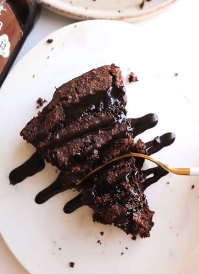 chocolate-oat-cake-recipe-thevegankind