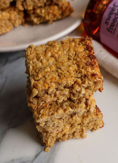 Golden Syrup Flapjacks Recipe - TheVeganKind