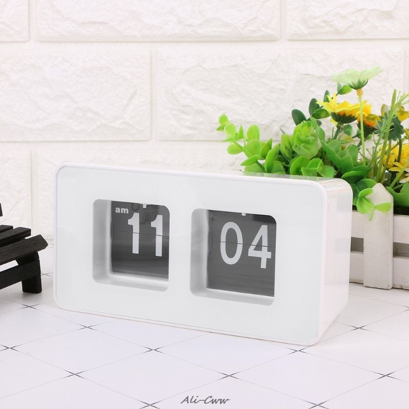 RetroClassicDigitalClock
