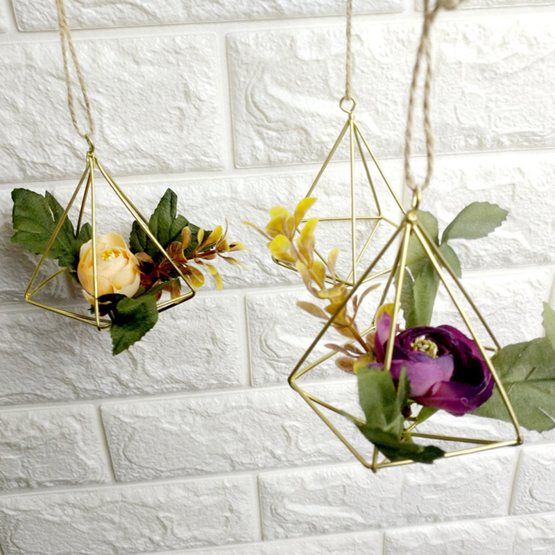 TerrariumBoxMossFernFlowerPot